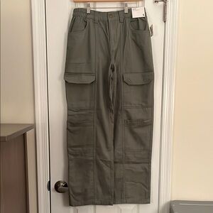 NWT Olive Green Cargo Pants